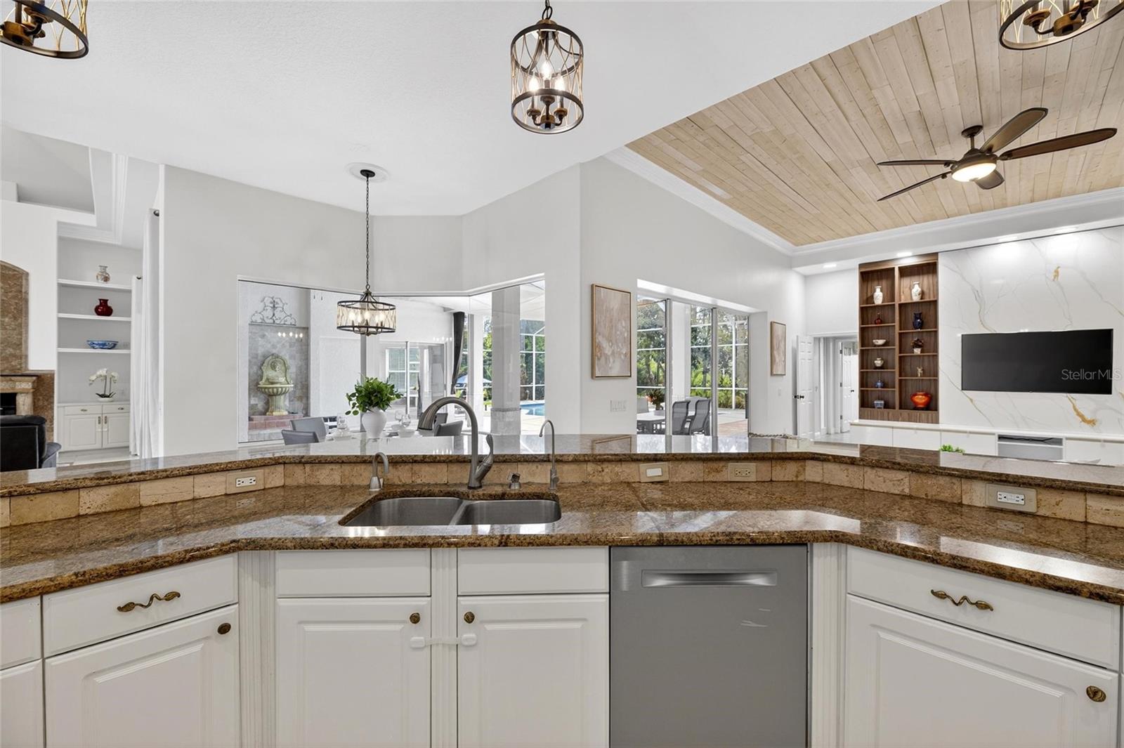 TAMPA PALMS 4A UNIT 1 - Residential