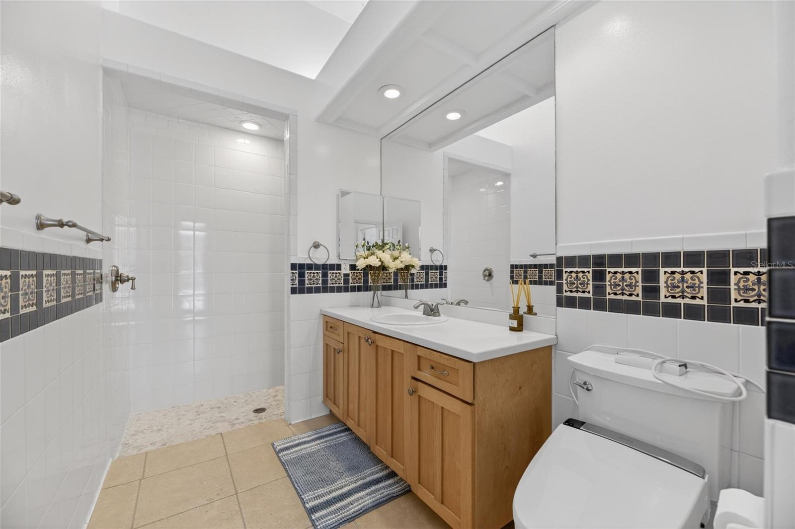 TAMPA PALMS 4A UNIT 1 - Residential