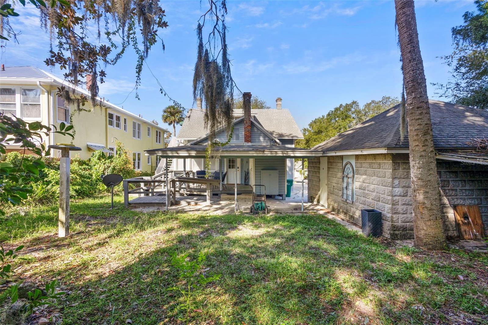 MOUNT DORA TREMAINS - Residential
