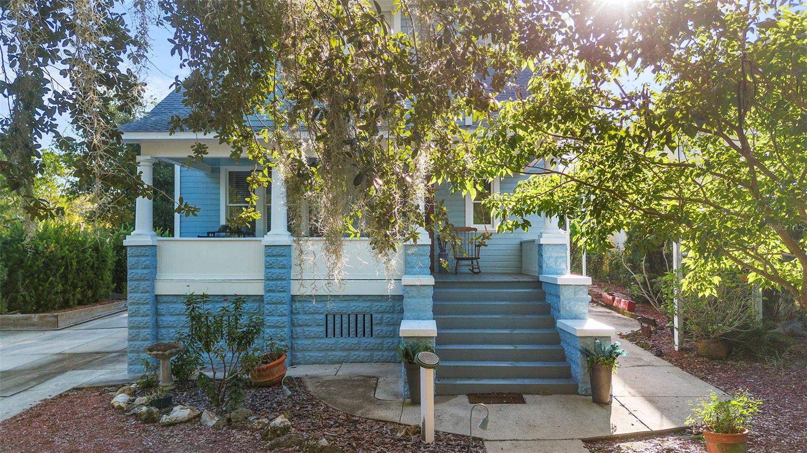 MOUNT DORA TREMAINS - Residential