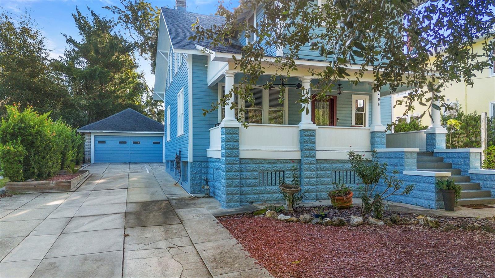 MOUNT DORA TREMAINS - Residential