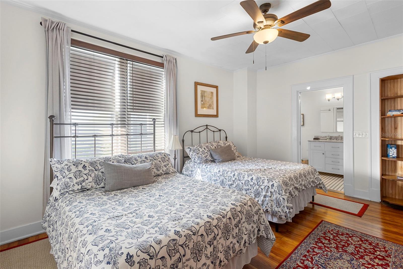 MOUNT DORA TREMAINS - Residential