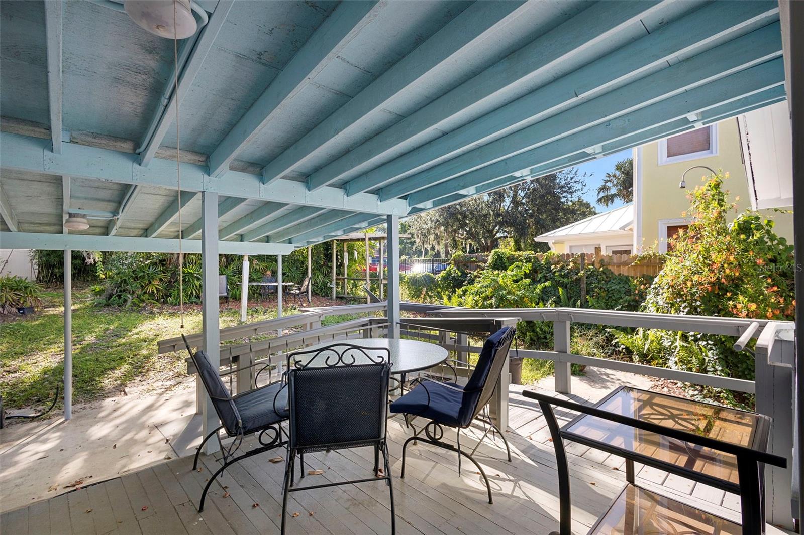 MOUNT DORA TREMAINS - Residential