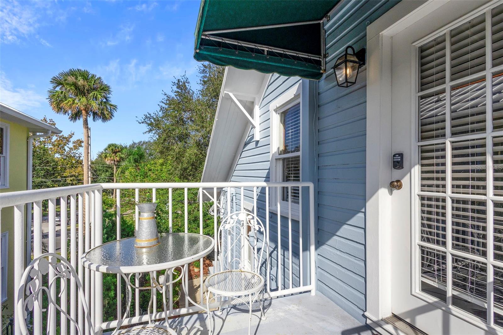 MOUNT DORA TREMAINS - Residential