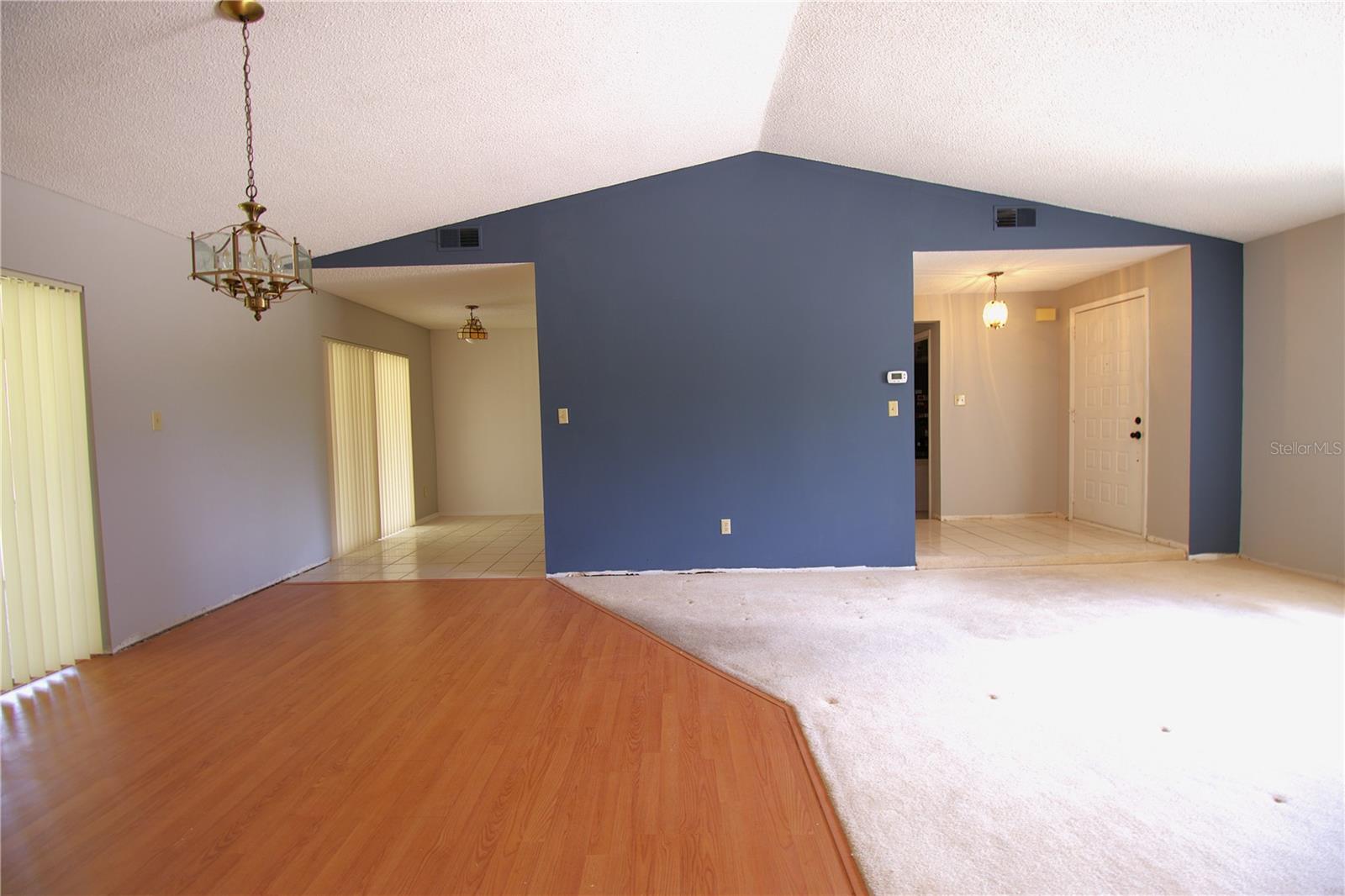 2100 SHIREWOOD COURT