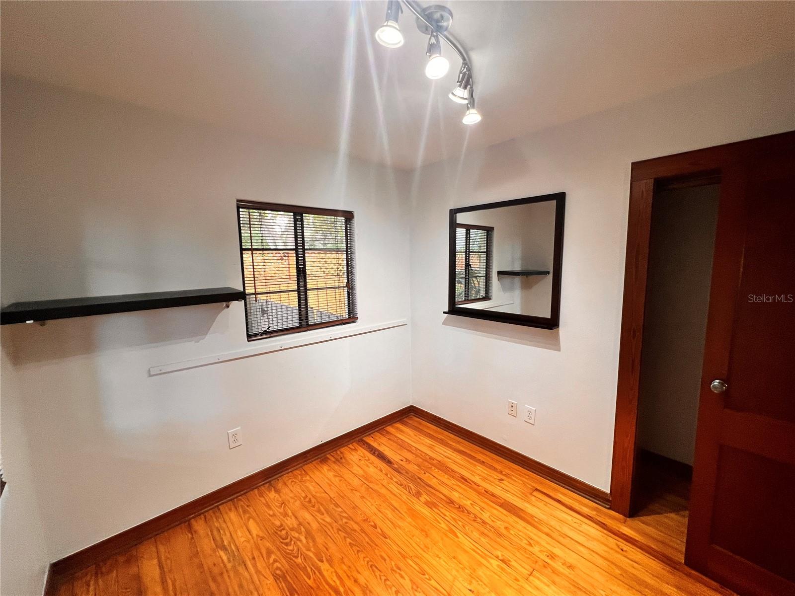 A A MOREYS SUB - Residential Lease