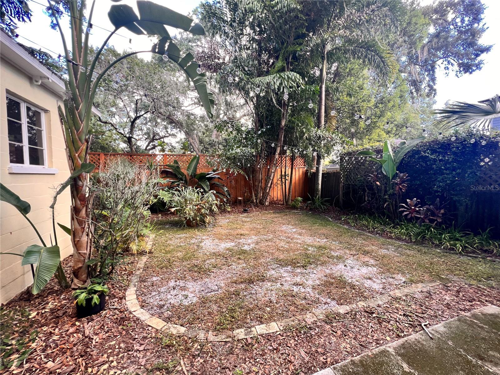 A A MOREYS SUB - Residential Lease