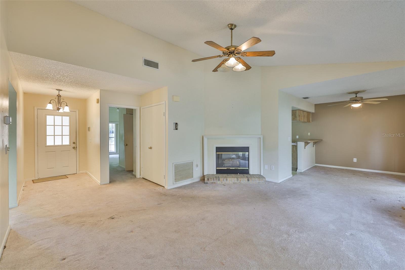 1006 PLEASANT PINE COURT