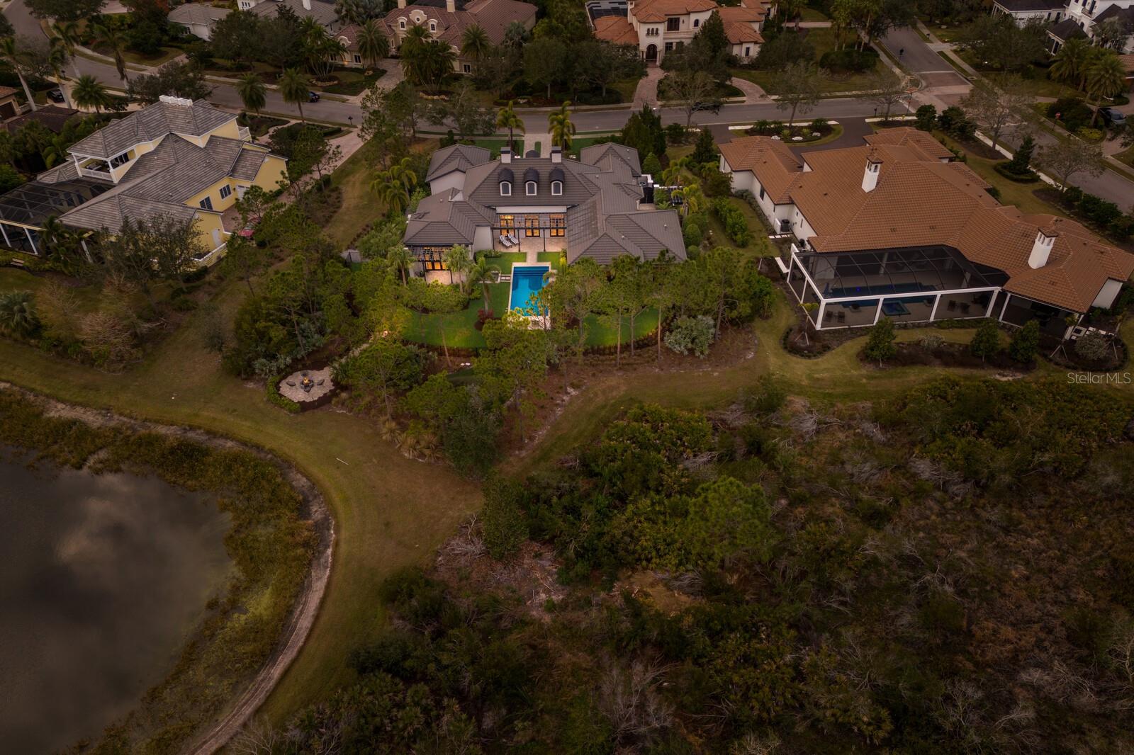 LAKE CLUB - Residential