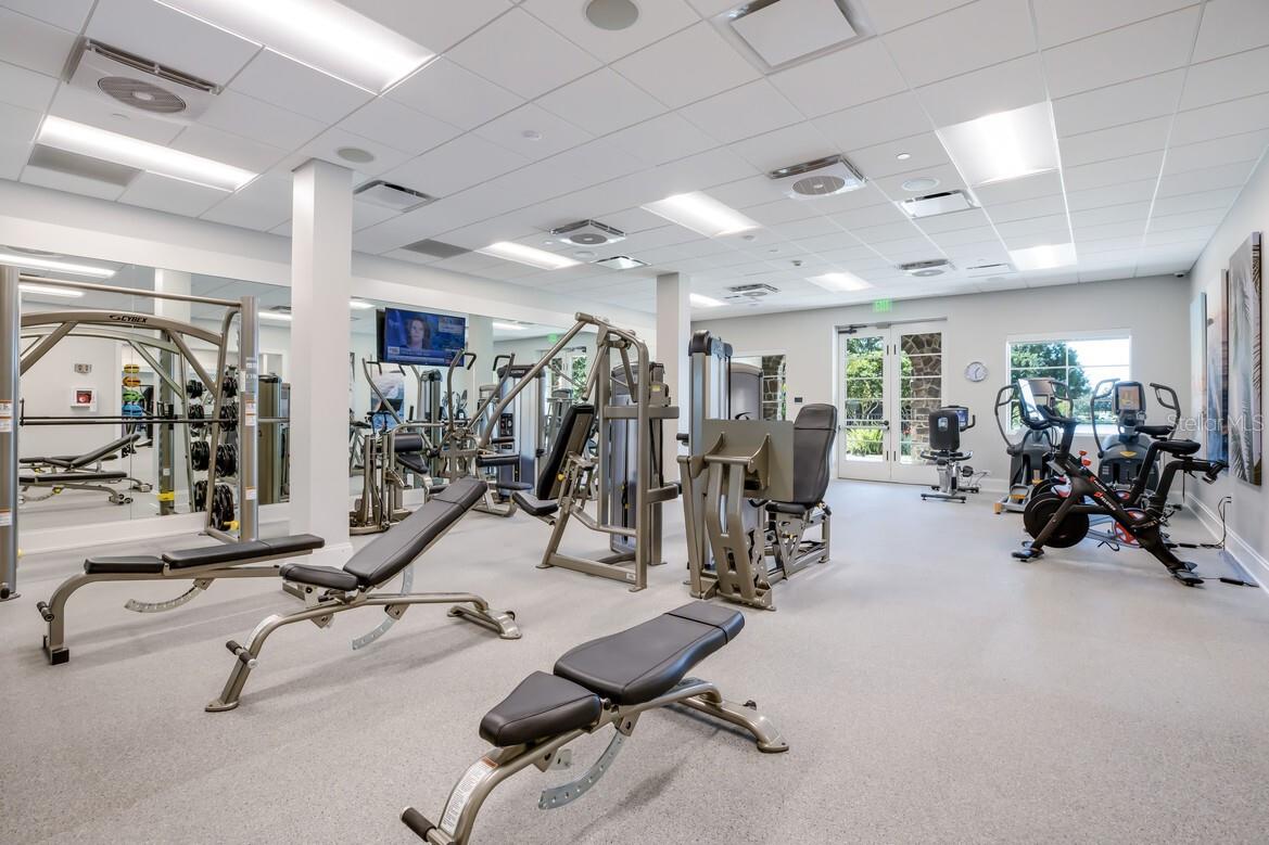 LAKE CLUB - Residential