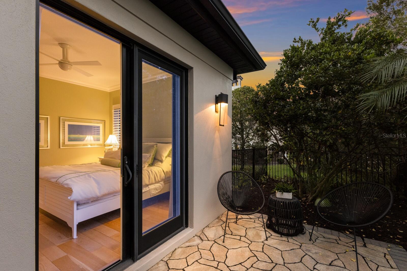 LAKE CLUB - Residential