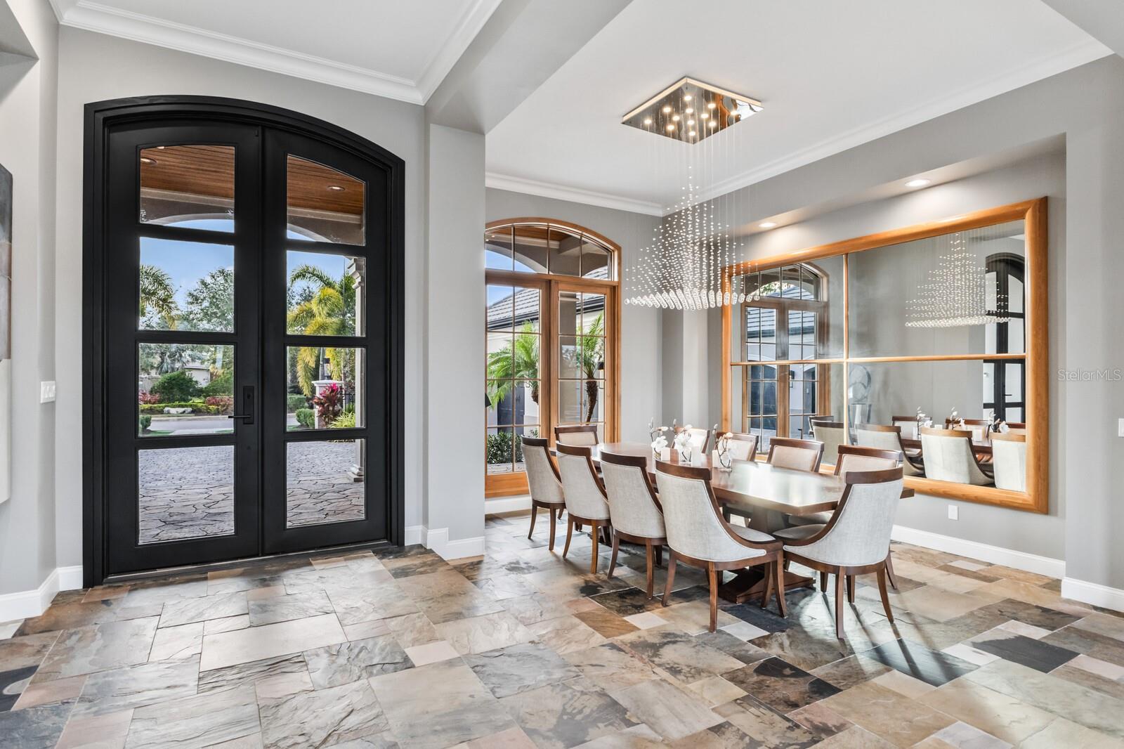 LAKE CLUB - Residential