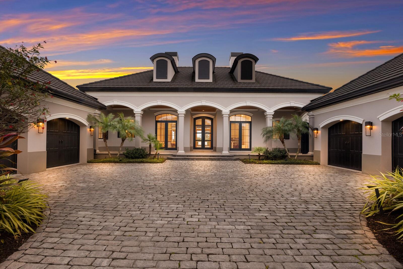 LAKE CLUB - Residential