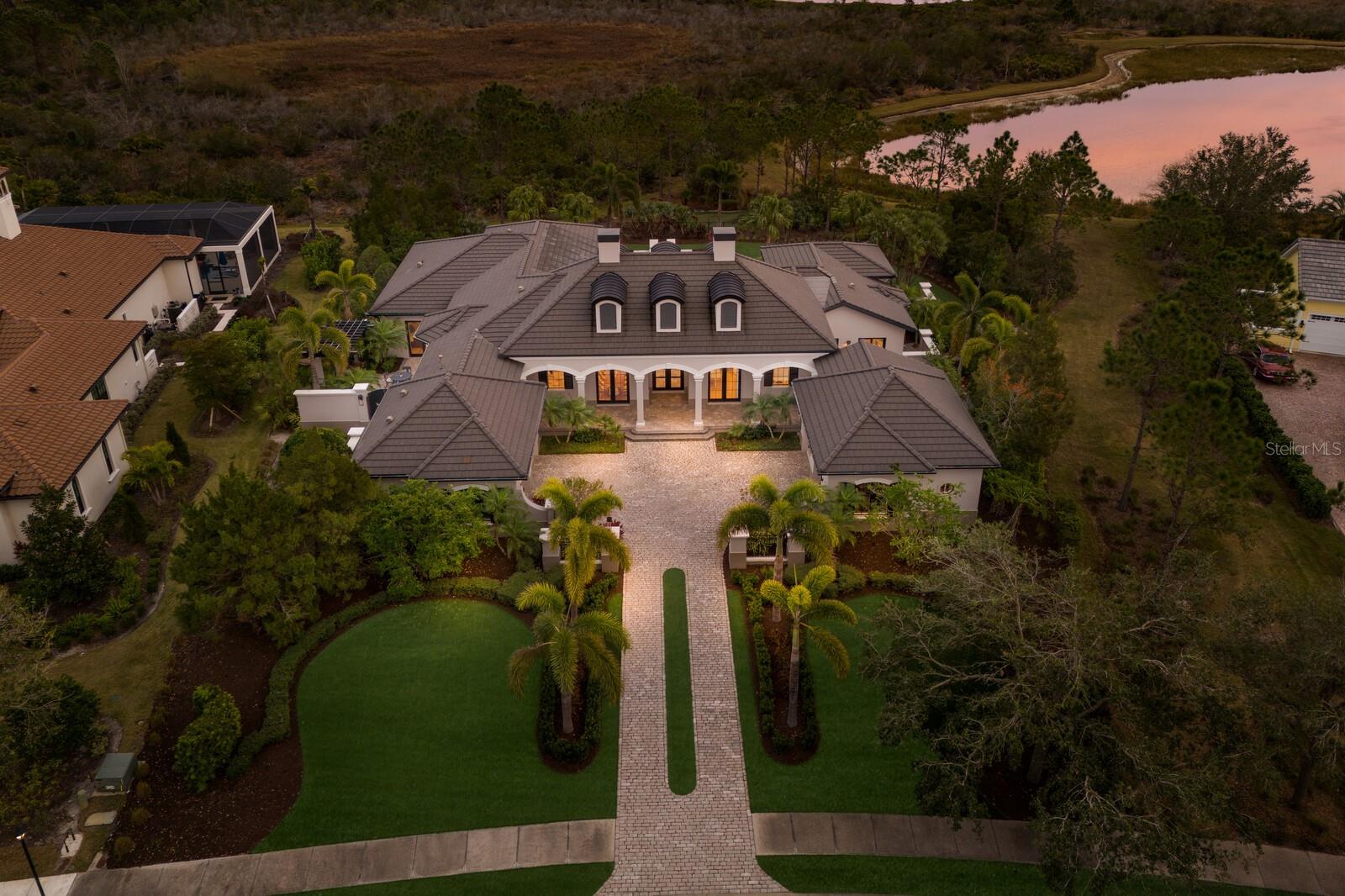 LAKE CLUB - Residential