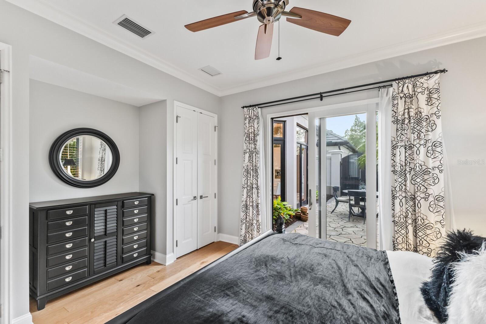 LAKE CLUB - Residential