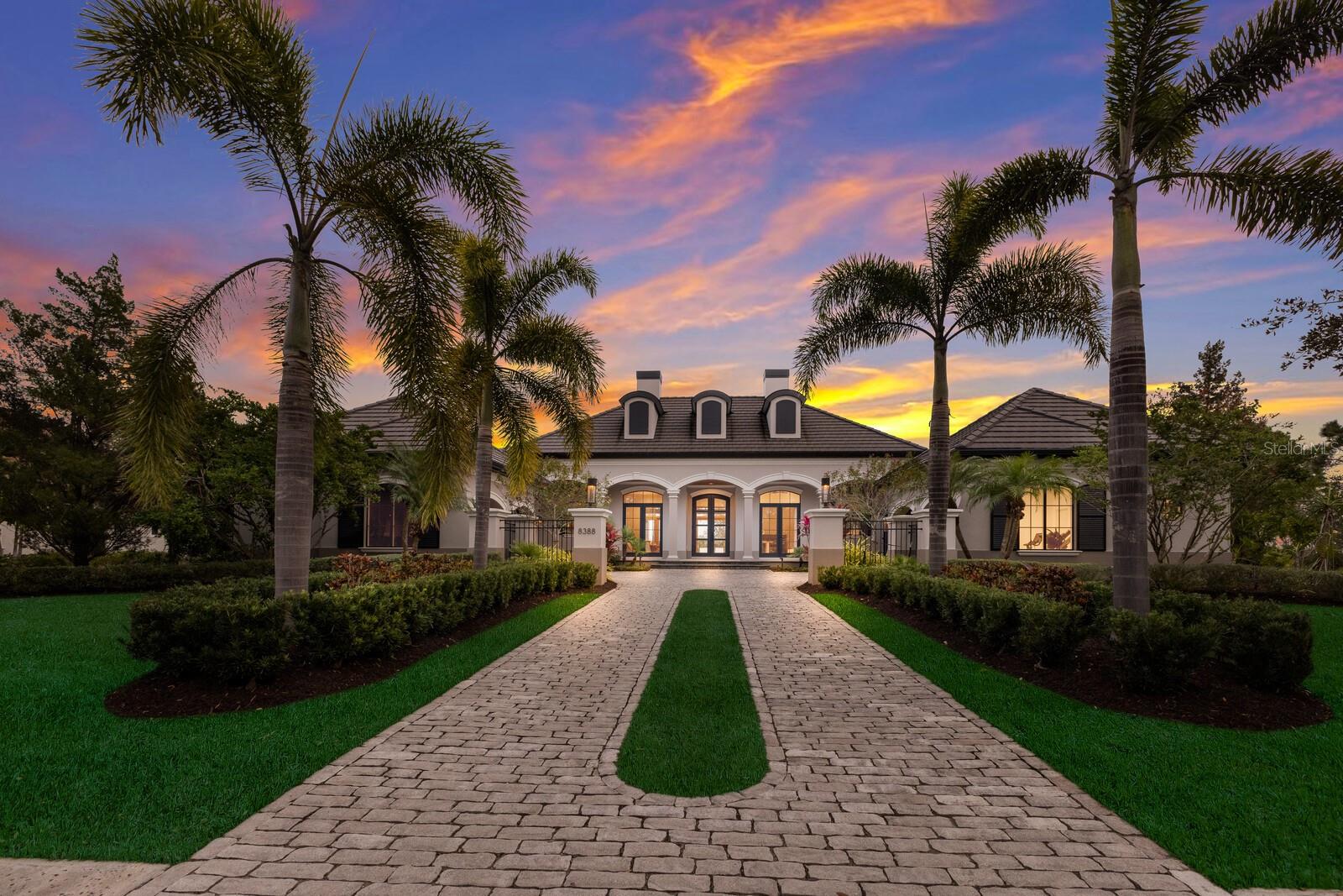 LAKE CLUB - Residential