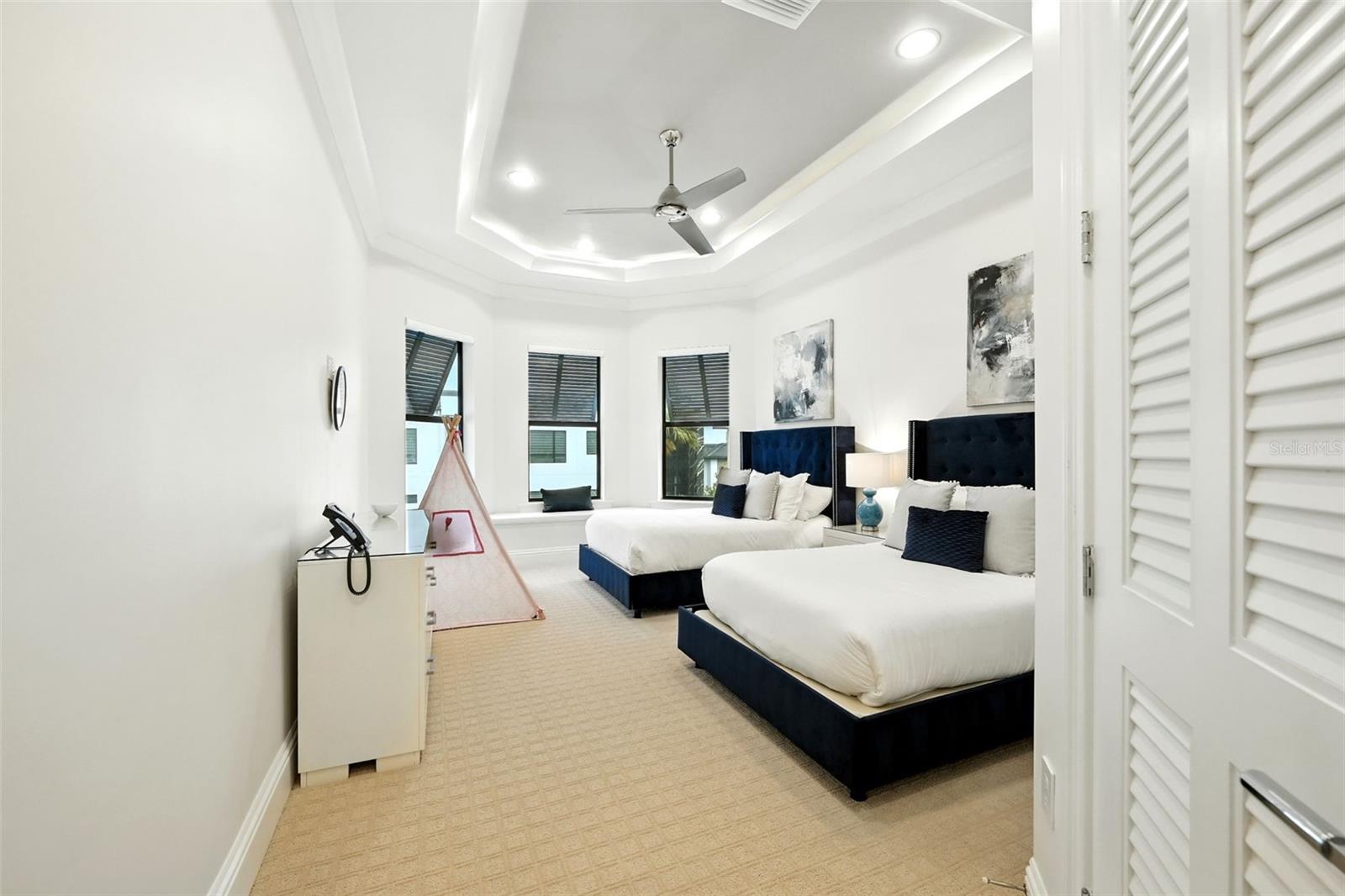 REUNION WEST VILLAGE 3B - Residential