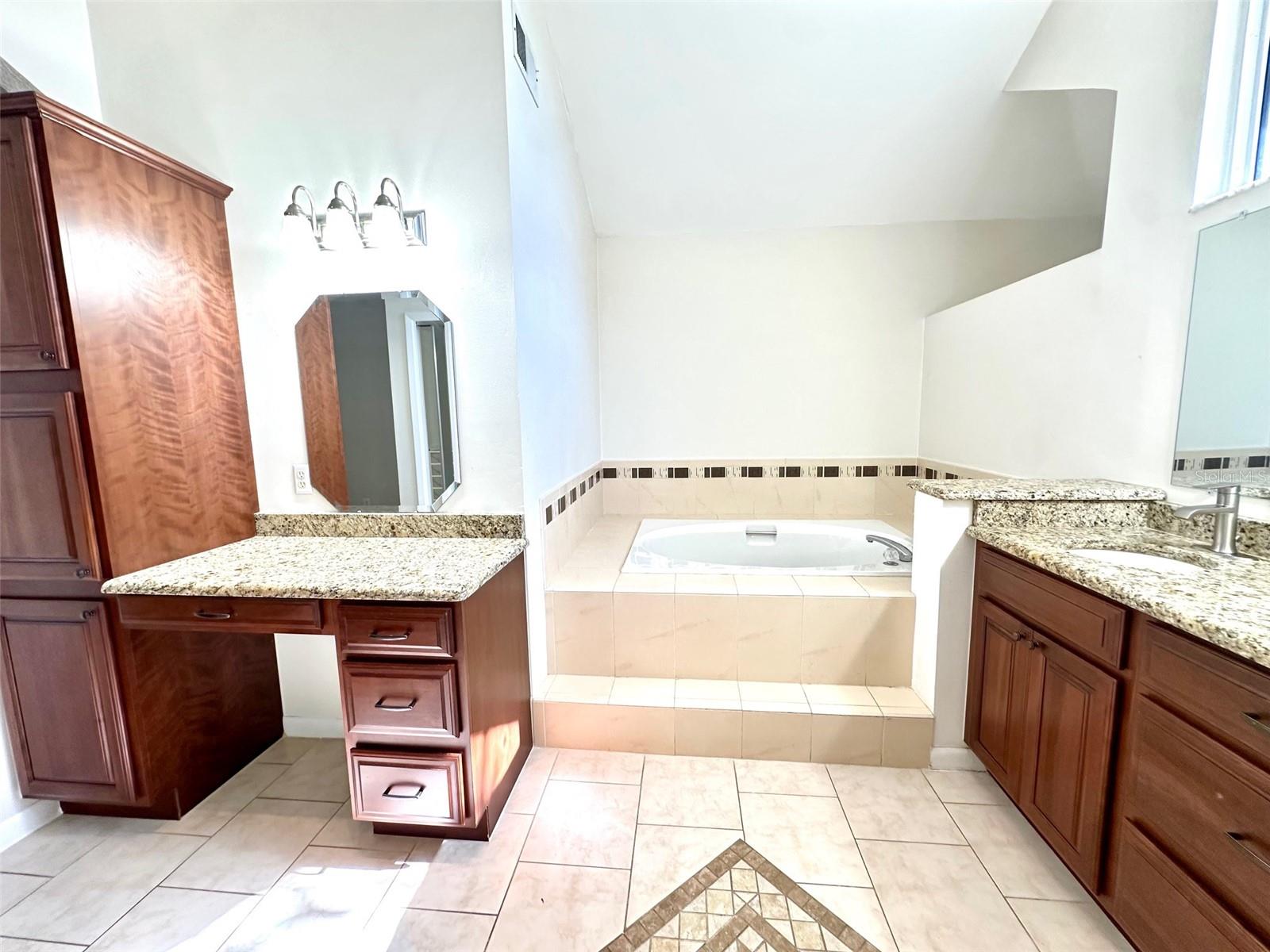 ALLENS RIDGE - - Residential Lease