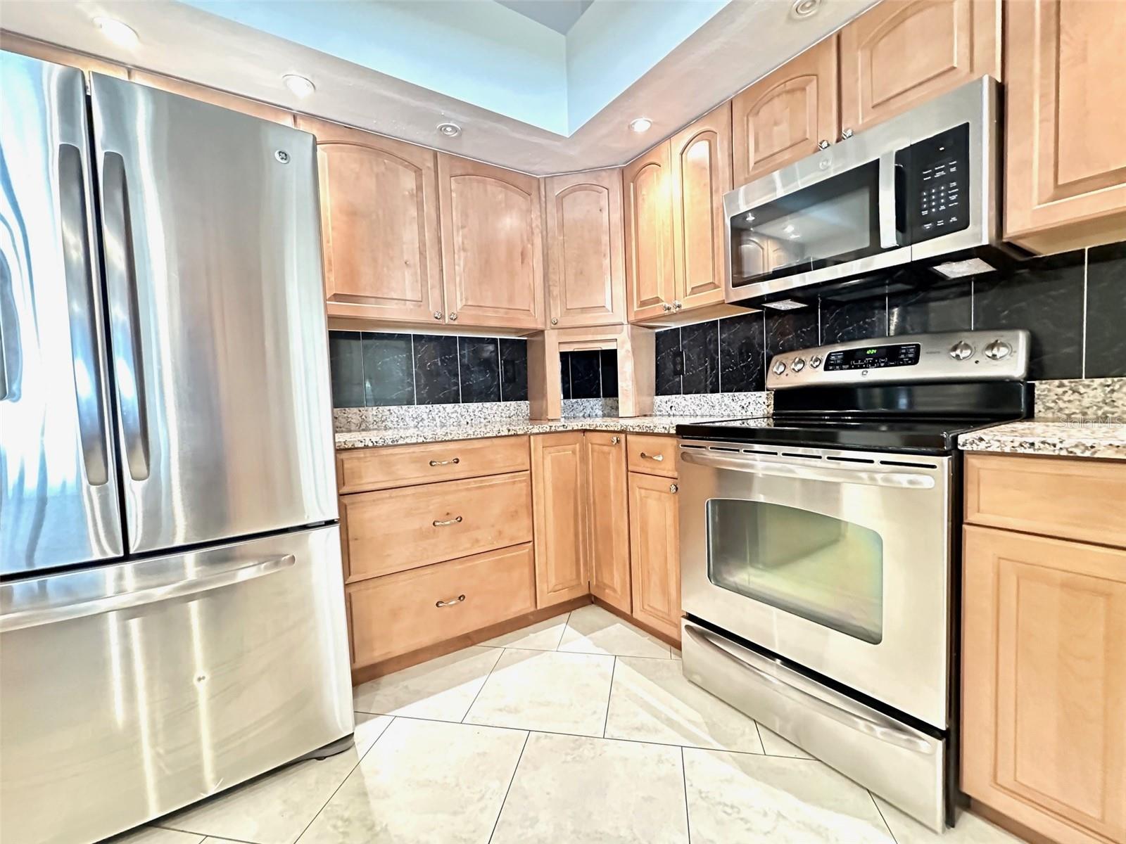 ALLENS RIDGE - - Residential Lease