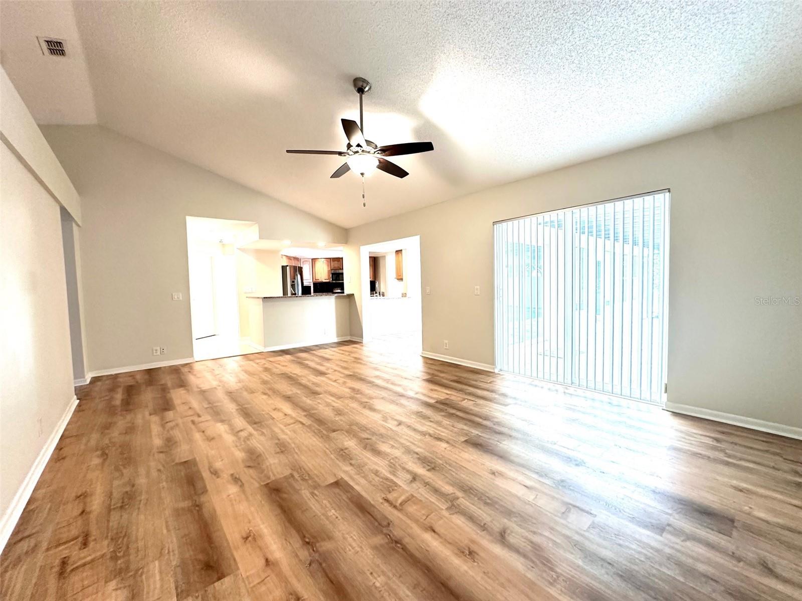 ALLENS RIDGE - - Residential Lease