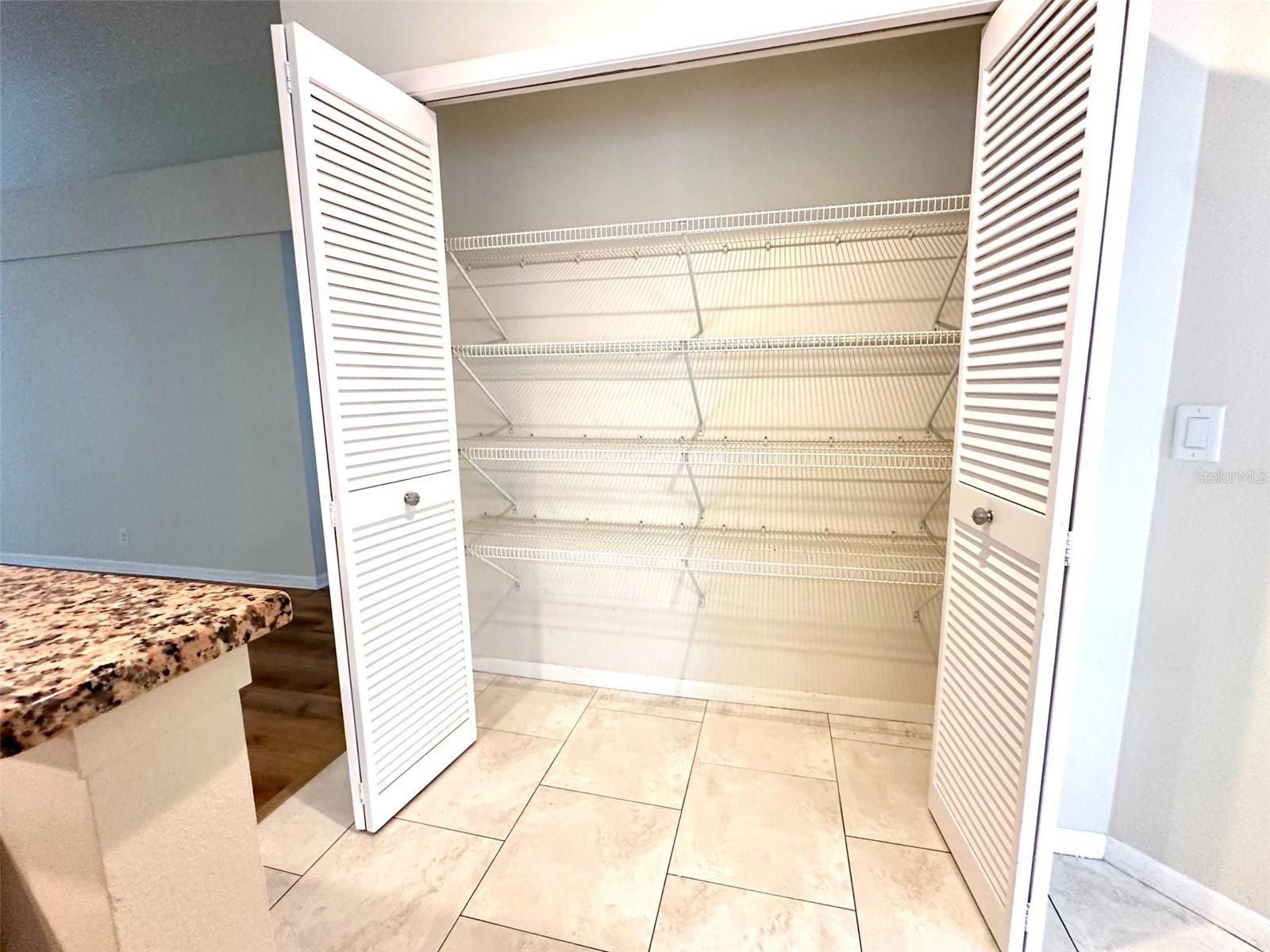 ALLENS RIDGE - - Residential Lease