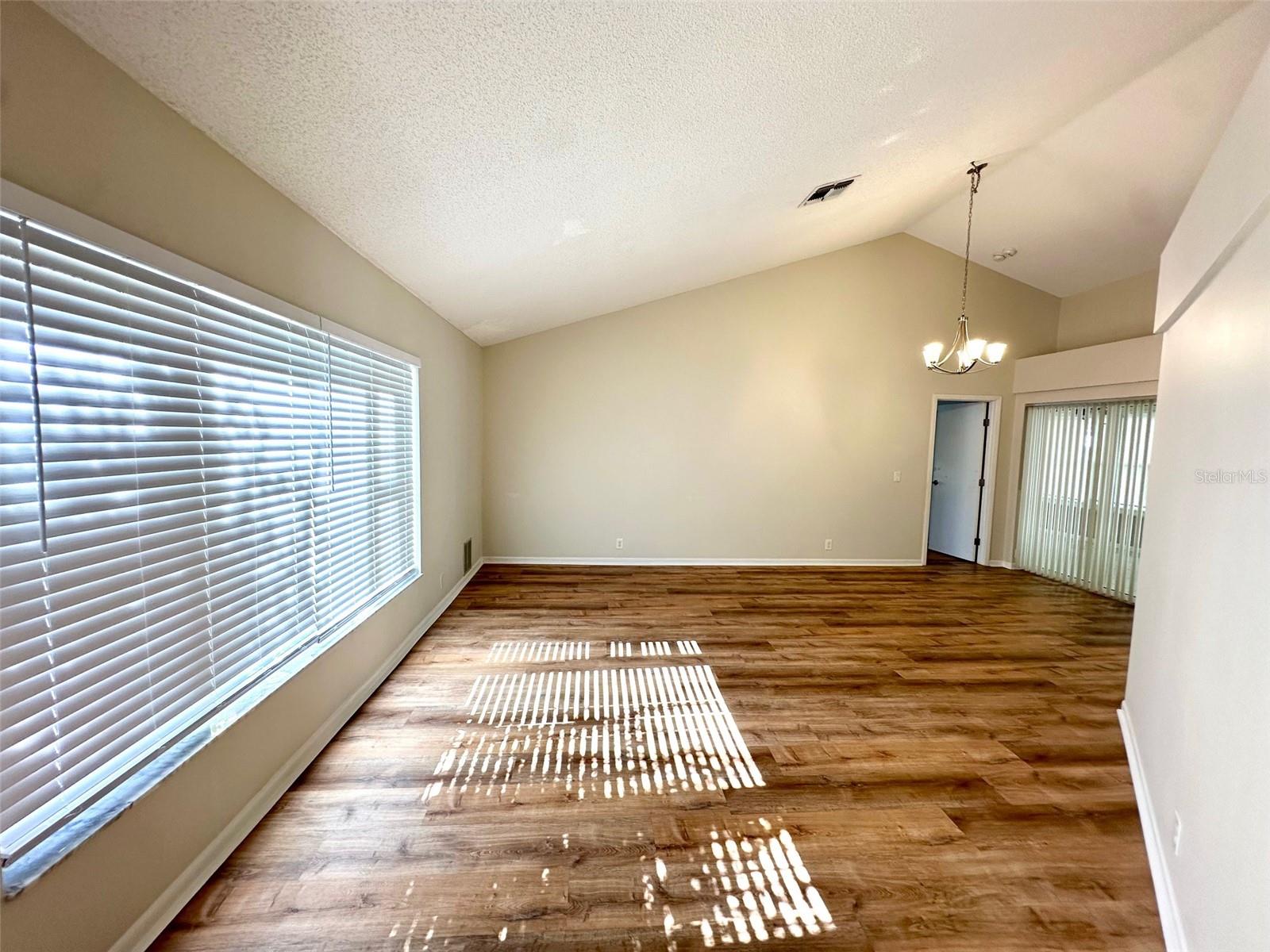 ALLENS RIDGE - - Residential Lease