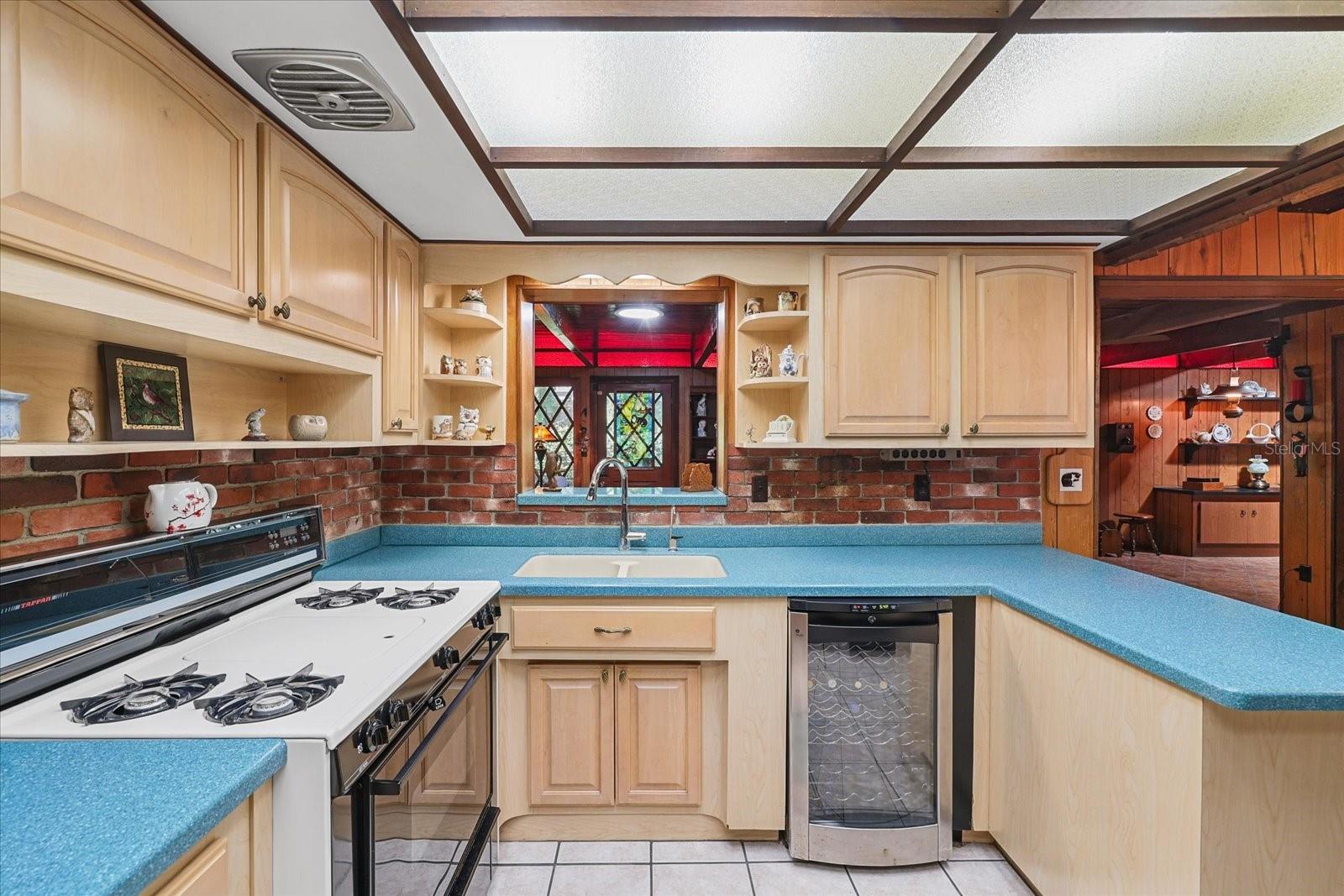 HAMPSHIRE ACRES - Residential