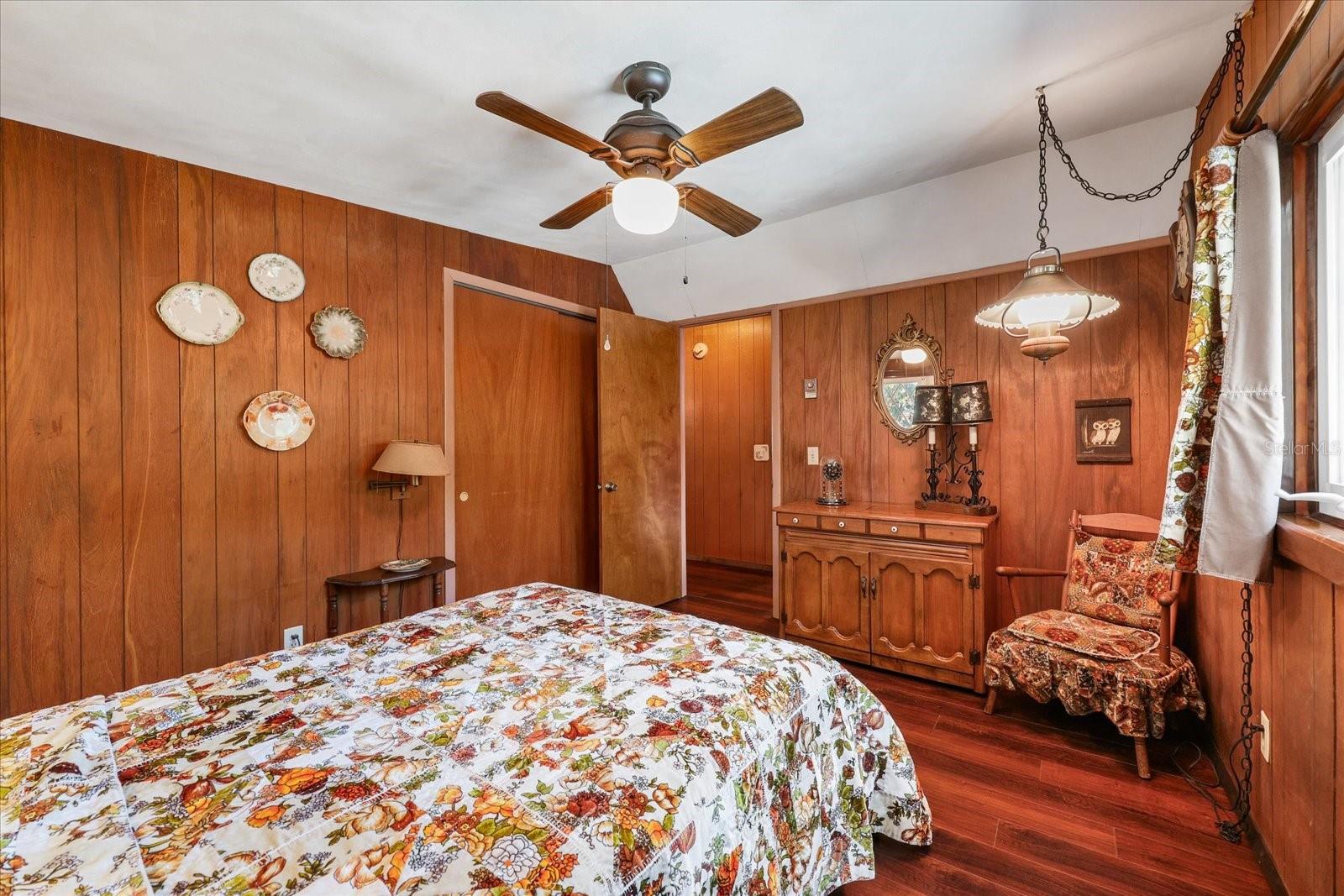 HAMPSHIRE ACRES - Residential