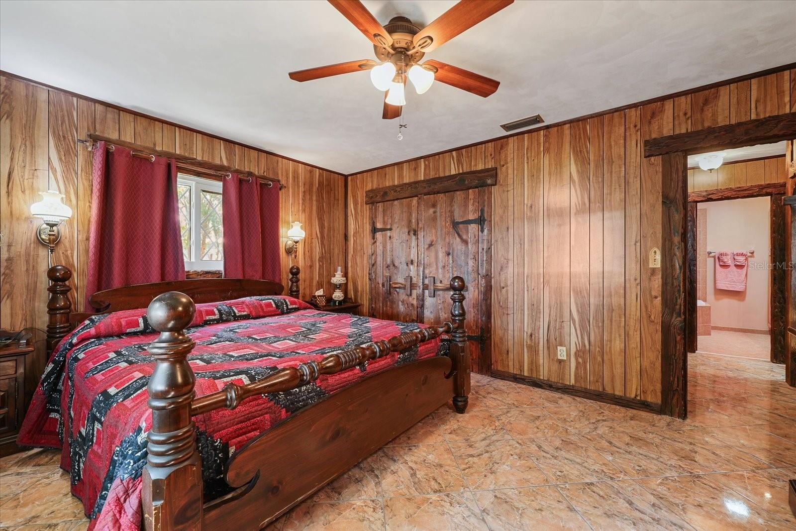 HAMPSHIRE ACRES - Residential