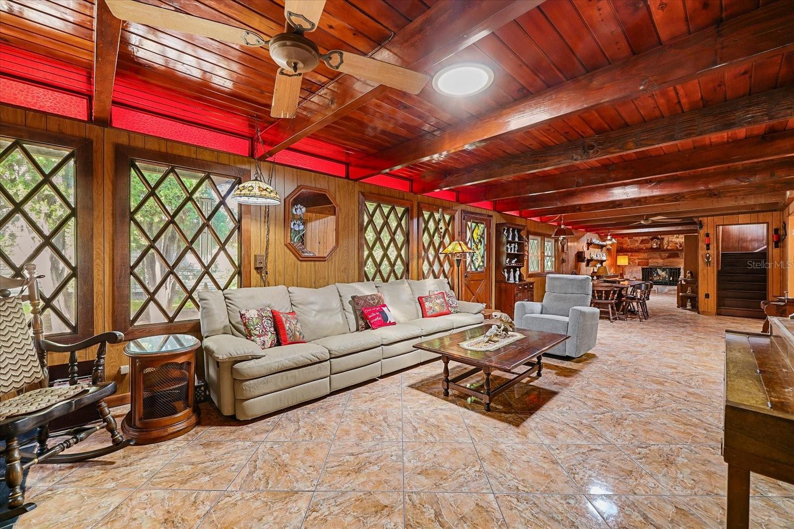 HAMPSHIRE ACRES - Residential