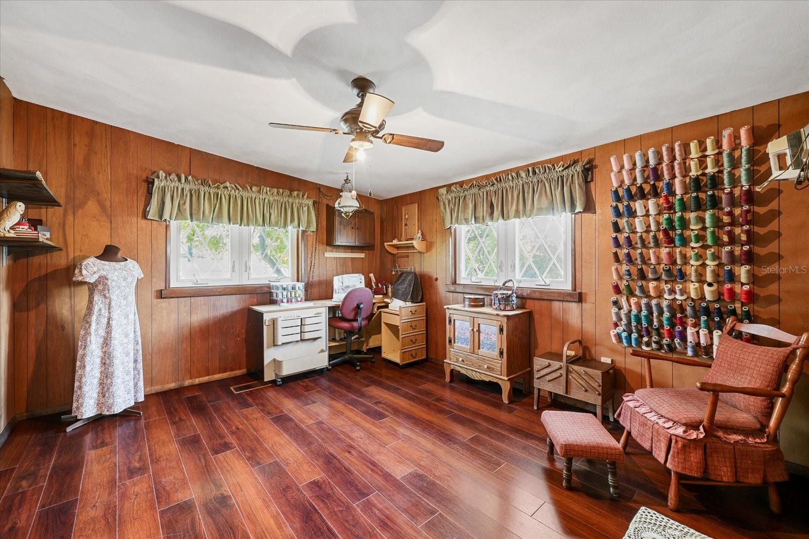 HAMPSHIRE ACRES - Residential