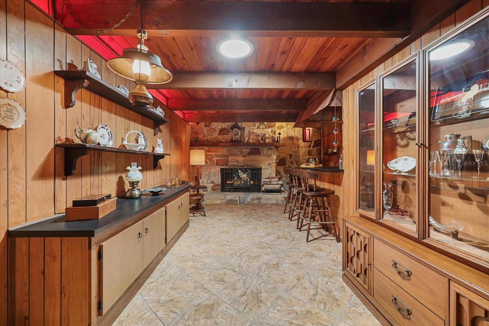 HAMPSHIRE ACRES - Residential