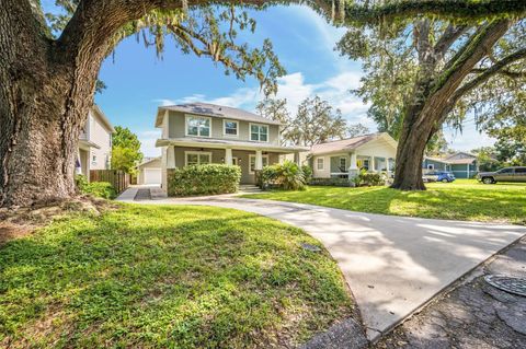 Photo of 319 W Giddens Avenue, Tampa, FL 33603 (MLS # TB8446919)