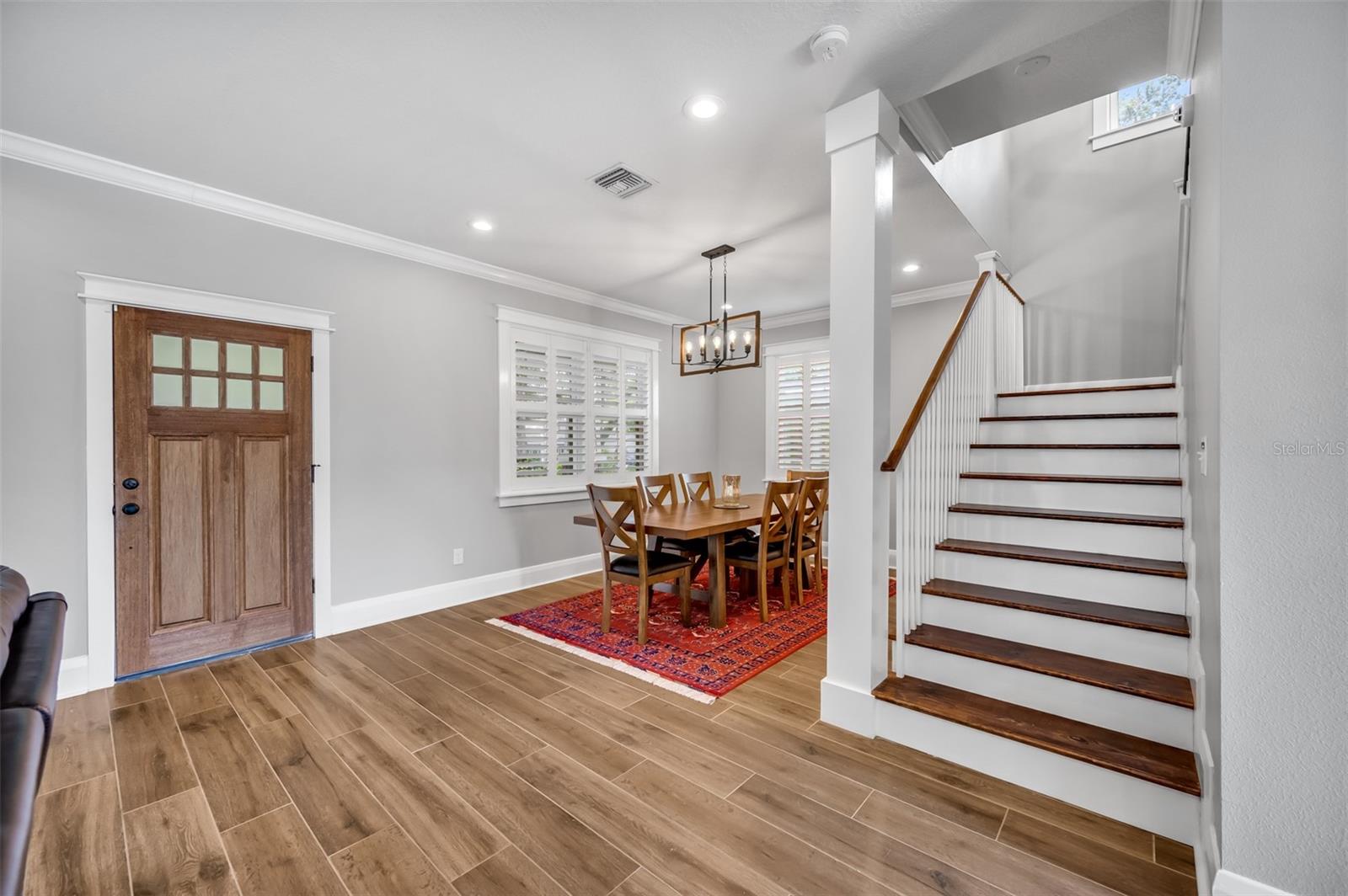 RIVERCREST - Residential