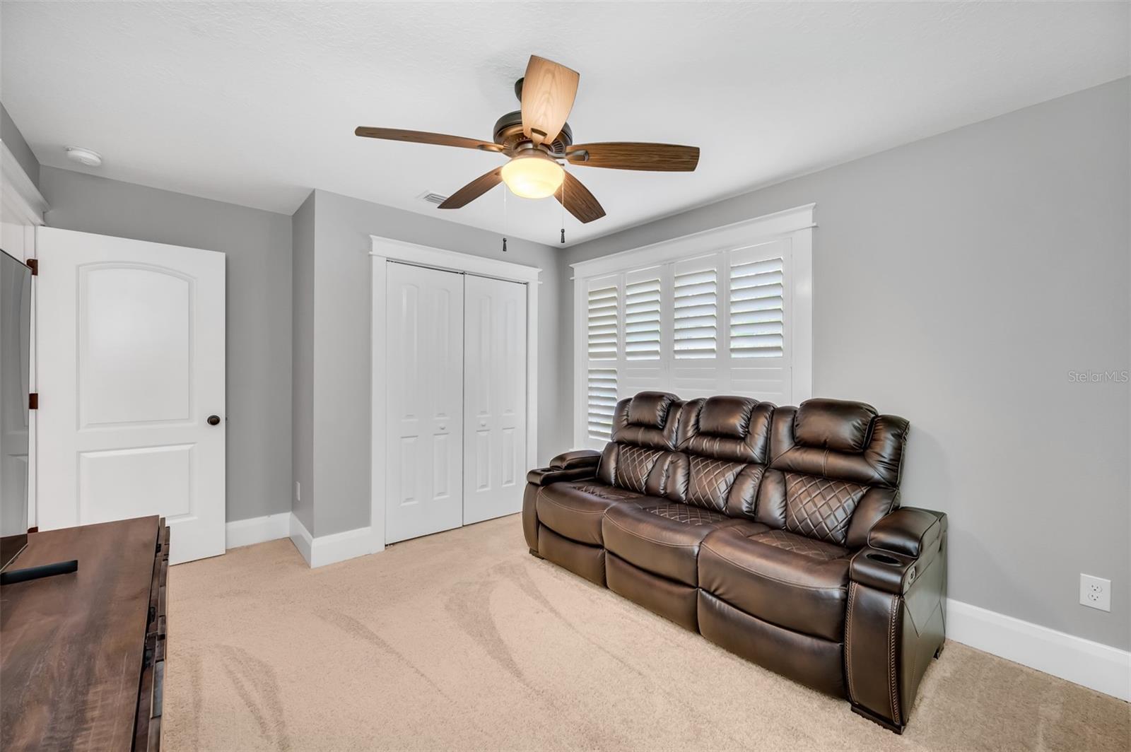 RIVERCREST - Residential