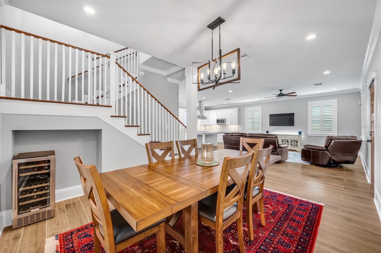 RIVERCREST - Residential