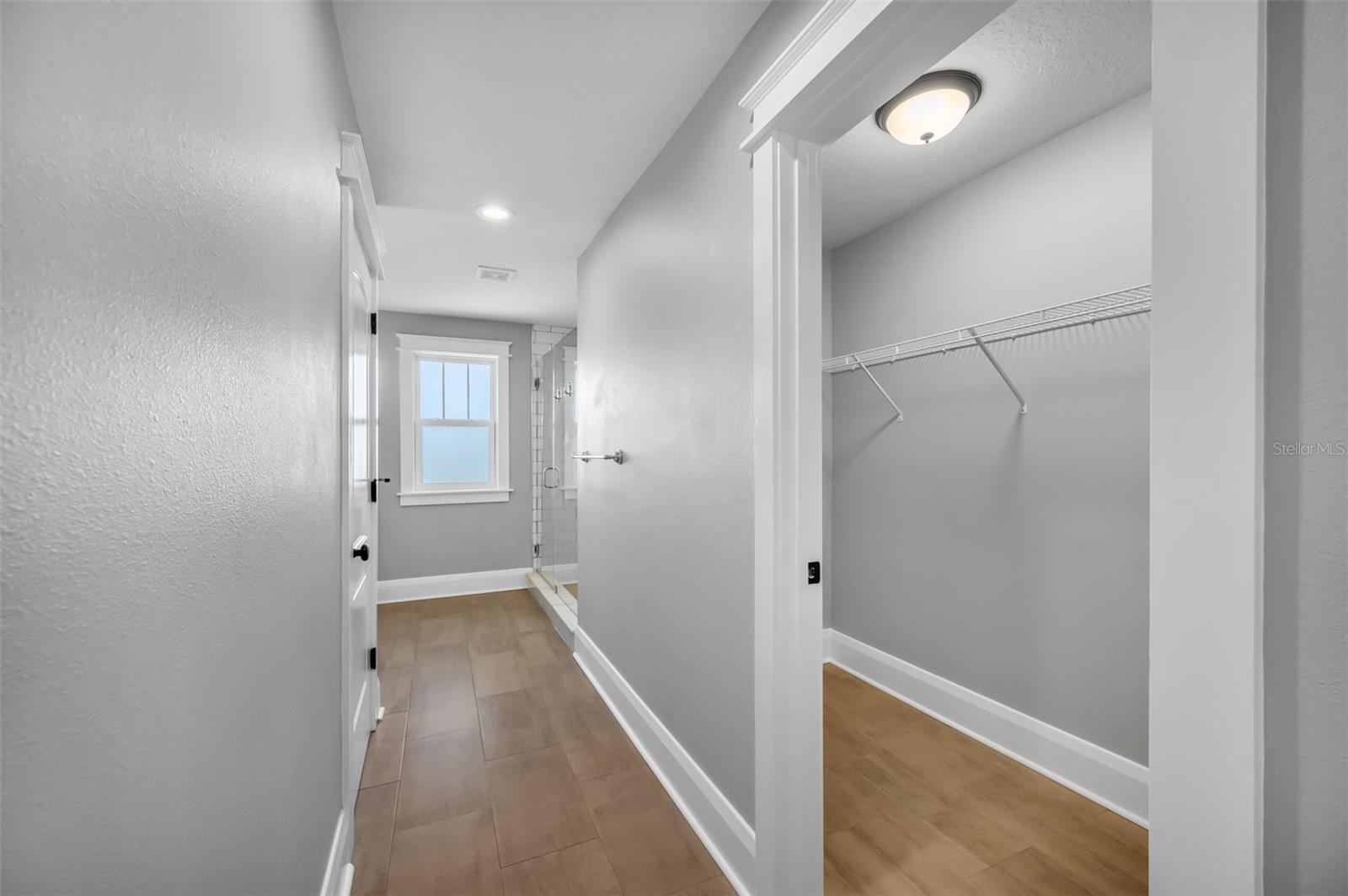 RIVERCREST - Residential