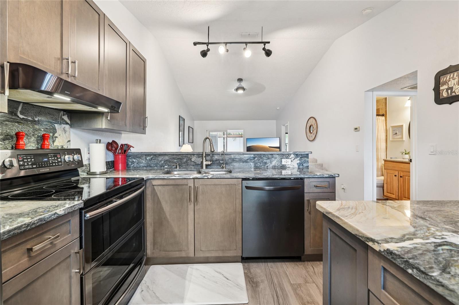 LAKES UNIT 2 PH 4 - Residential