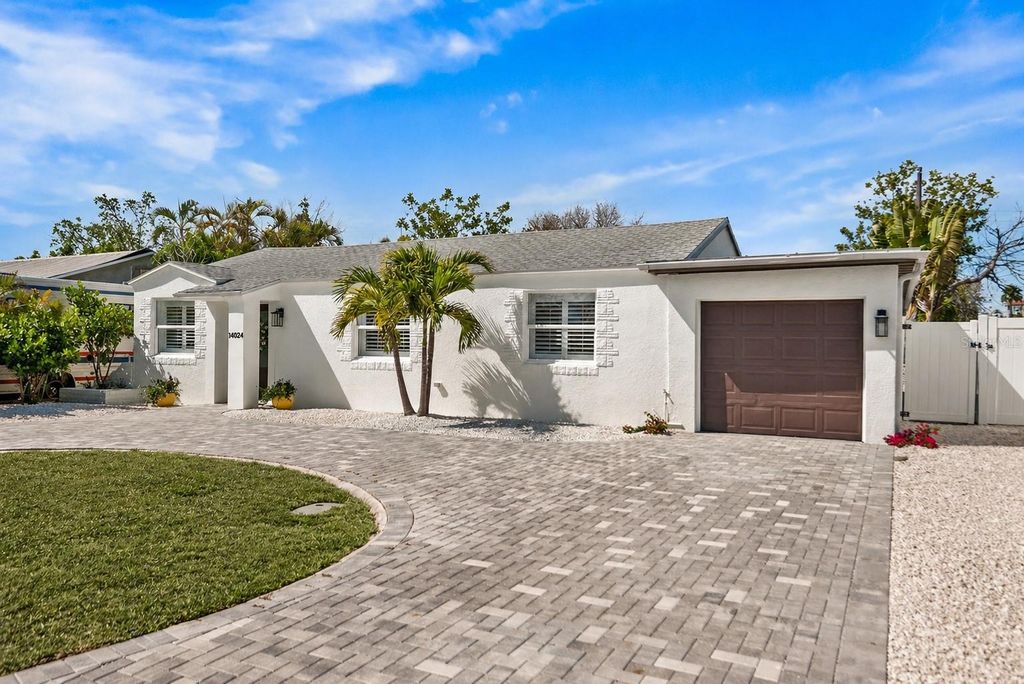 Photo of 14024 N Bayshore Drive, Madeira Beach, FL 33708 (MLS # TB8499731)