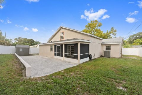 A home in LONGWOOD