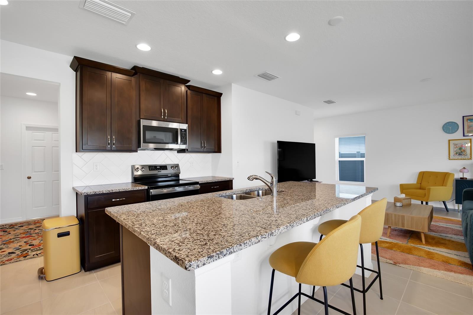 BELLA VITA PH 3 - Residential