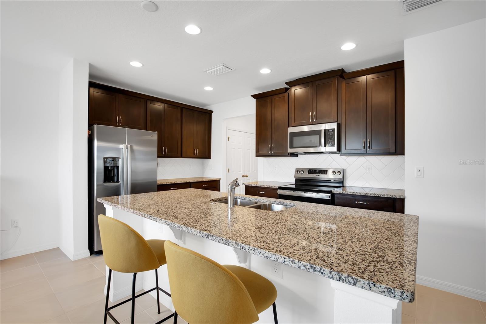 BELLA VITA PH 3 - Residential