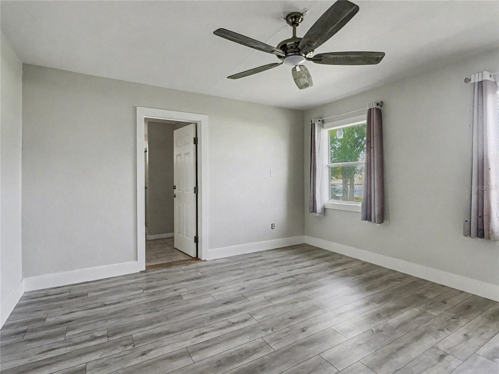ELOISE WOODS LAKE ROY UNIT - Residential Lease