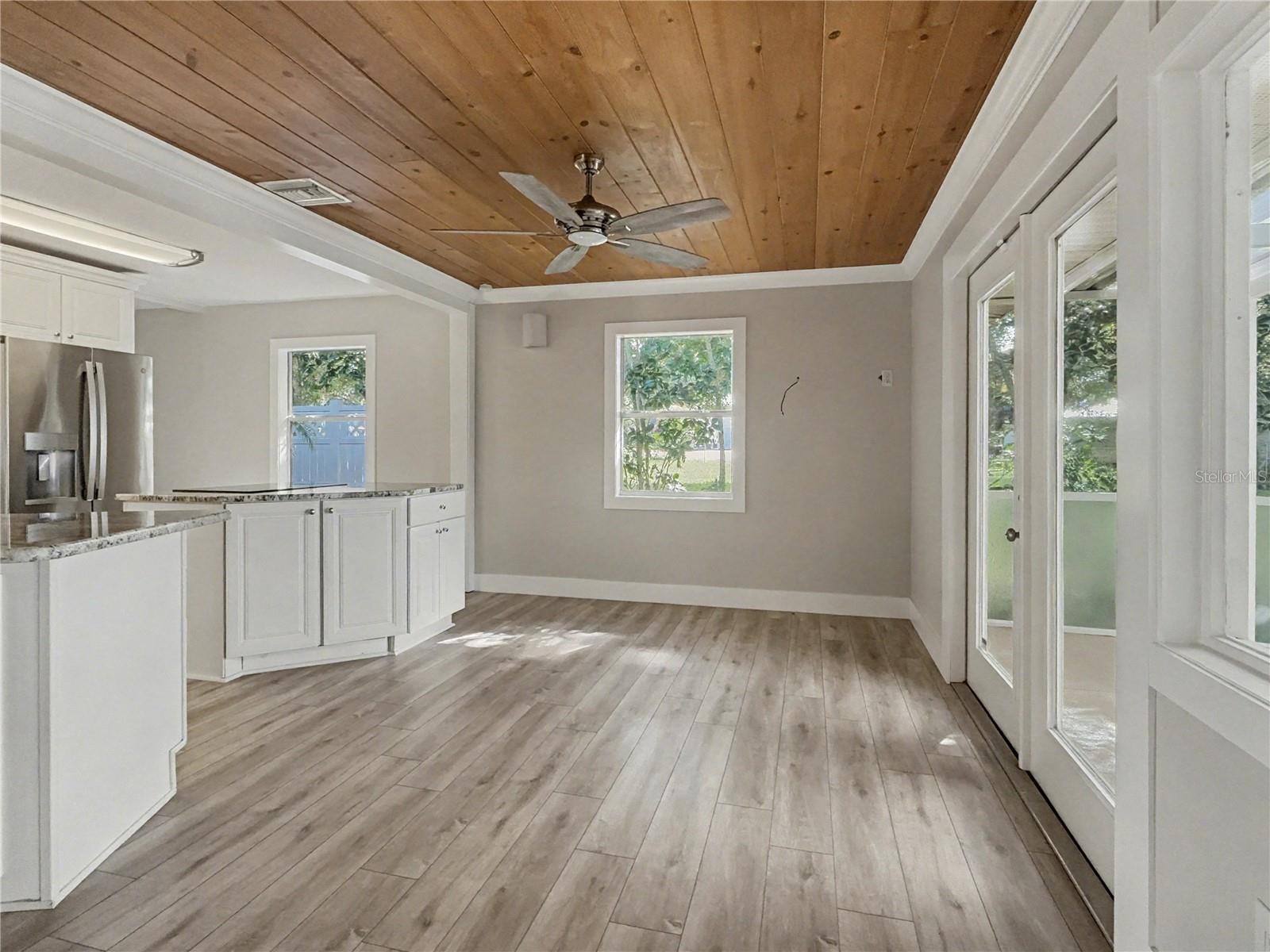 ELOISE WOODS LAKE ROY UNIT - Residential Lease