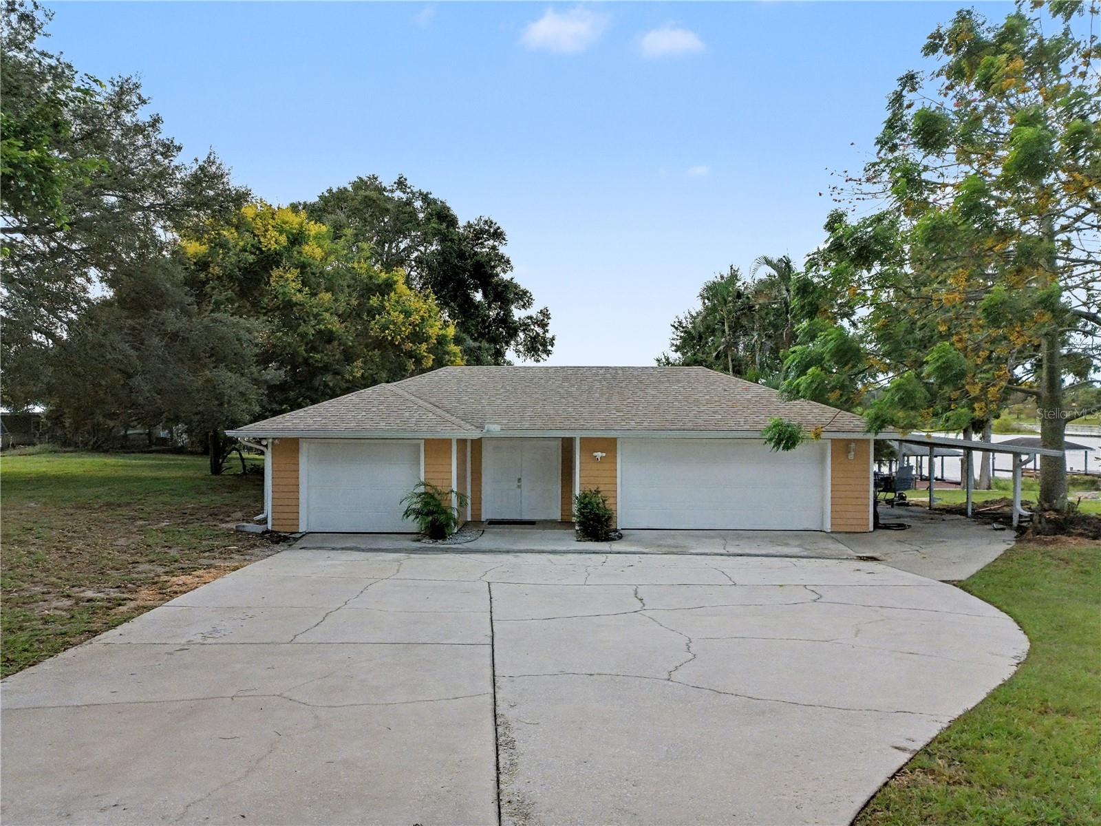 ELOISE WOODS LAKE ROY UNIT - Residential Lease