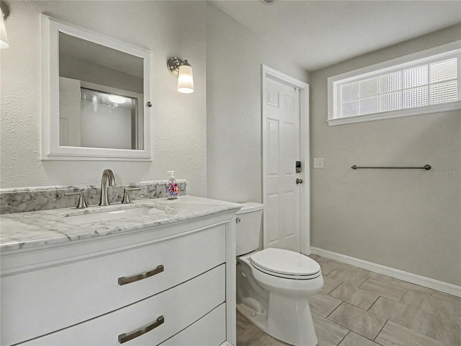 ELOISE WOODS LAKE ROY UNIT - Residential Lease