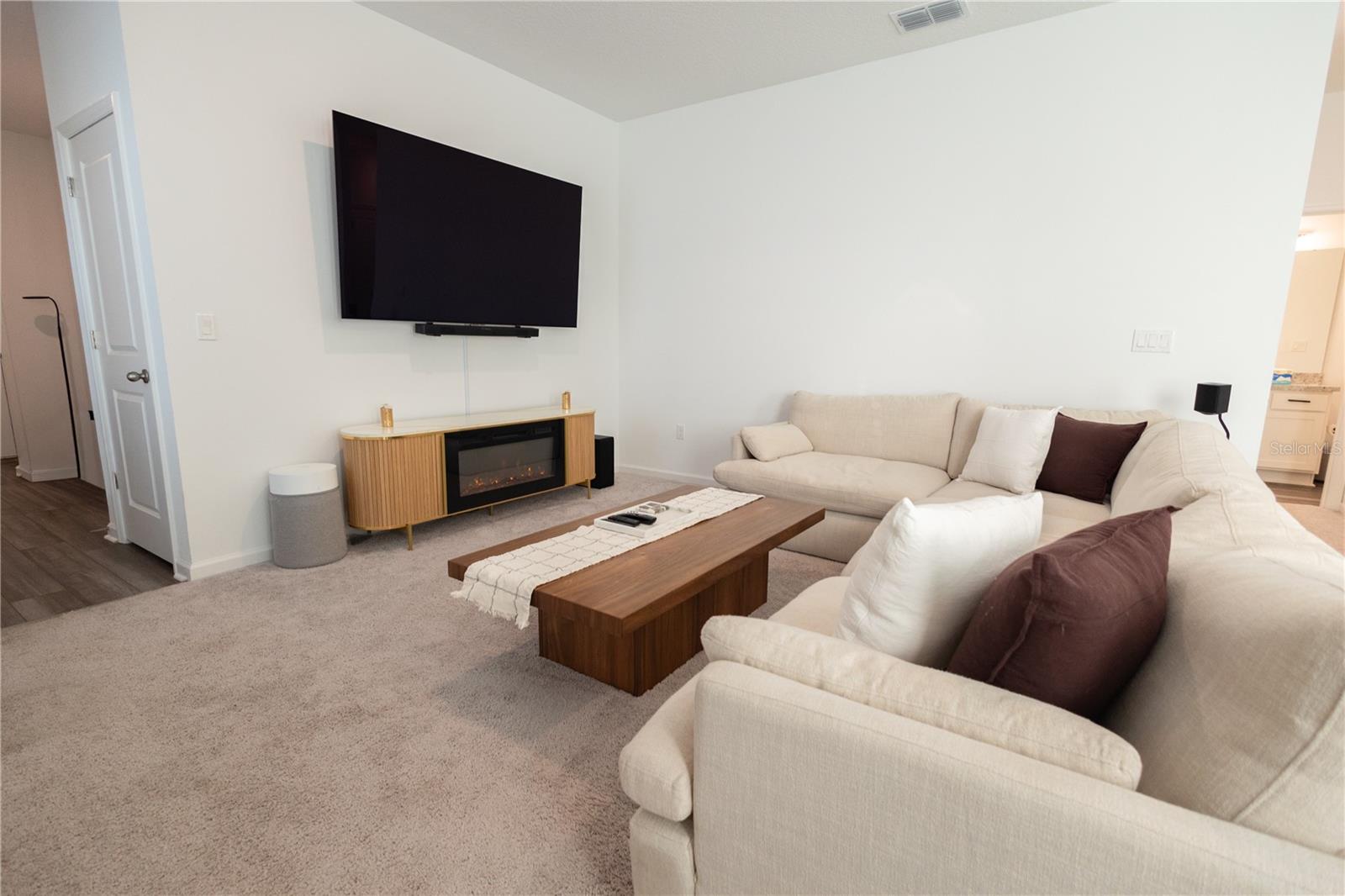 CLINTON CORNER - Residential