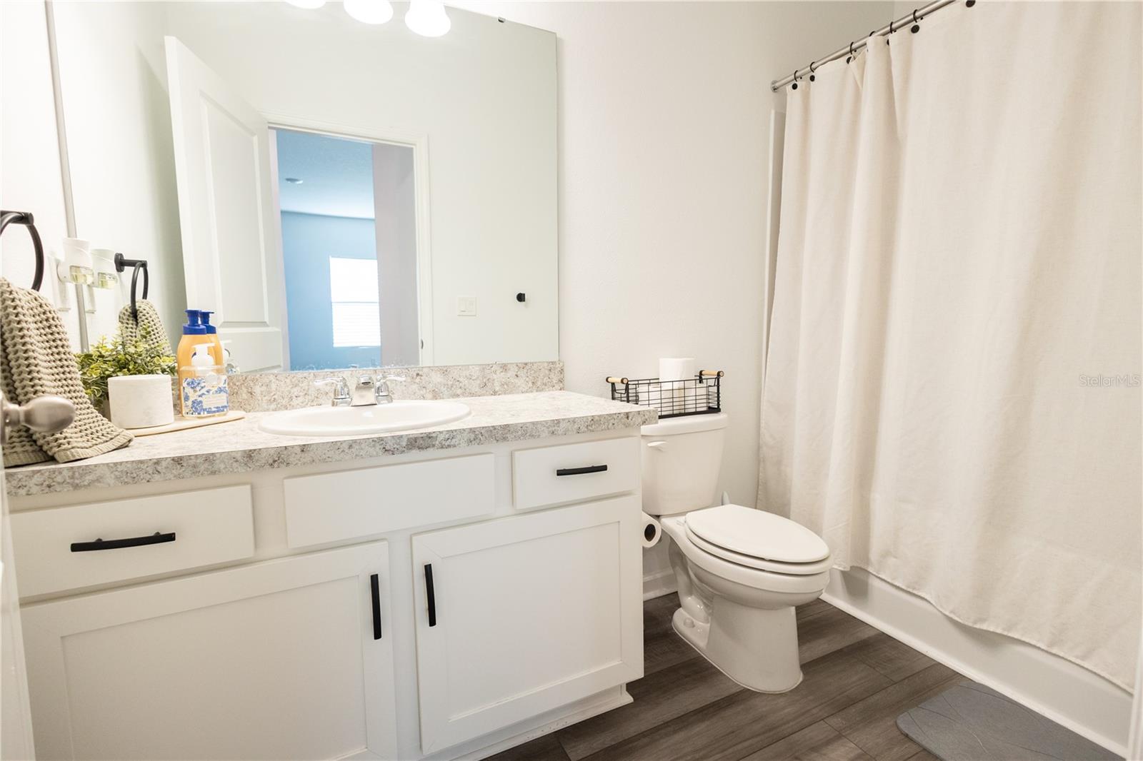 CLINTON CORNER - Residential