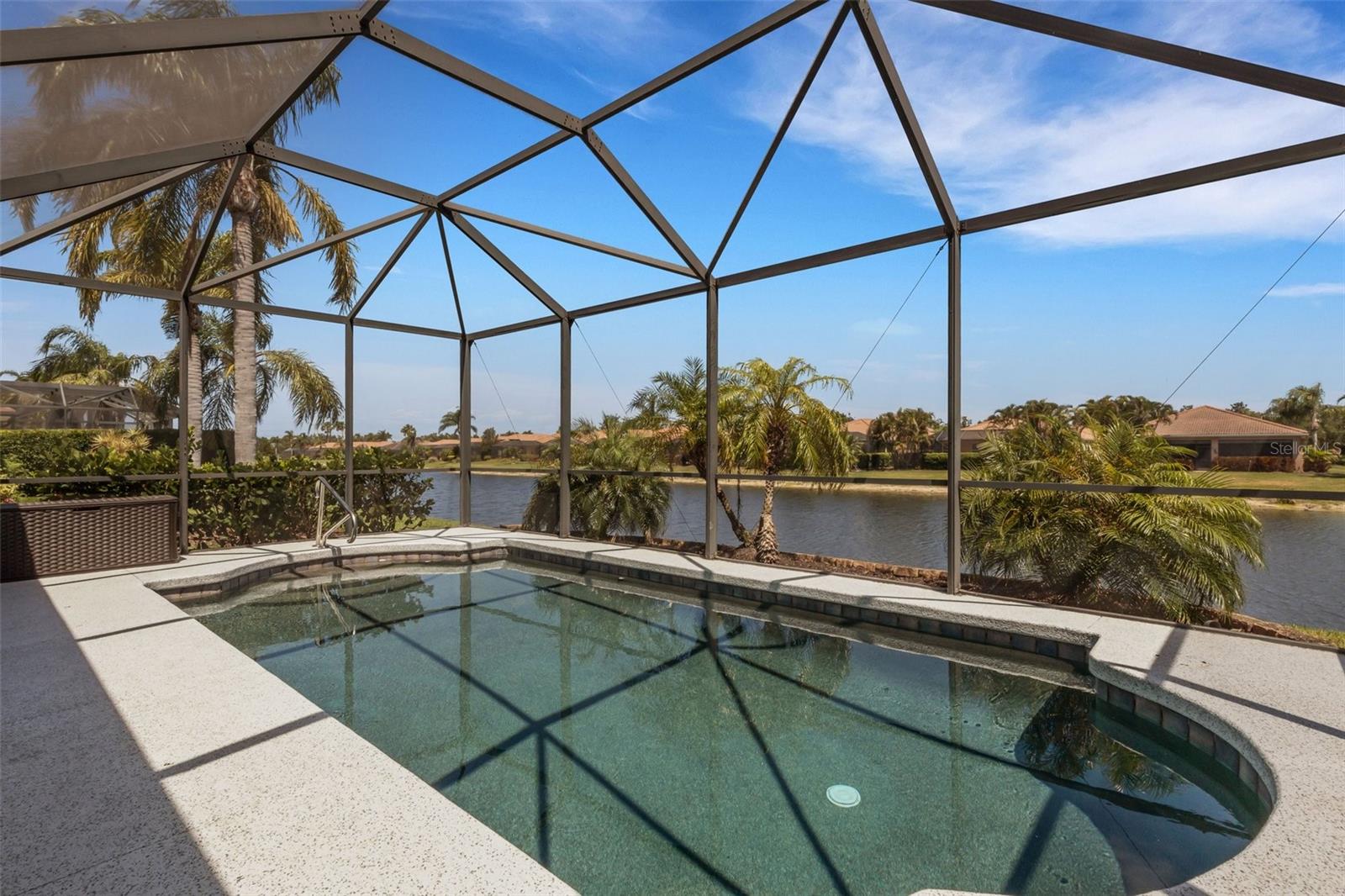 212 RIVER ENCLAVE COURT