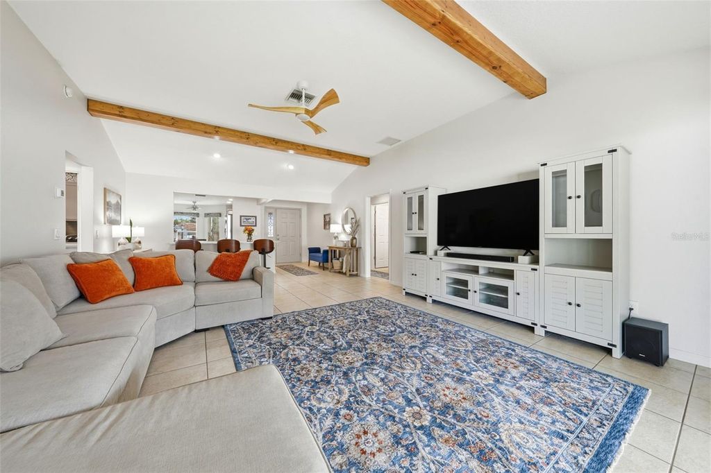 Photo of 5151 NE 121st Avenue, Oxford, FL 34484 (MLS # G5112832)